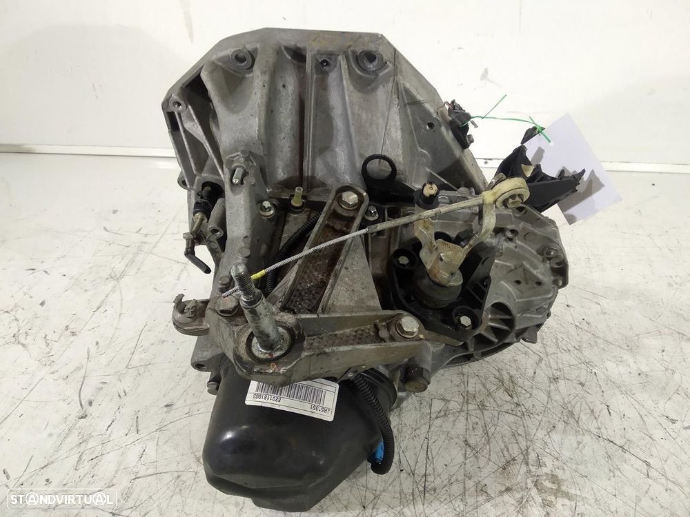 CAIXA VELOCIDADES DACIA SANDERO 2010 - 2