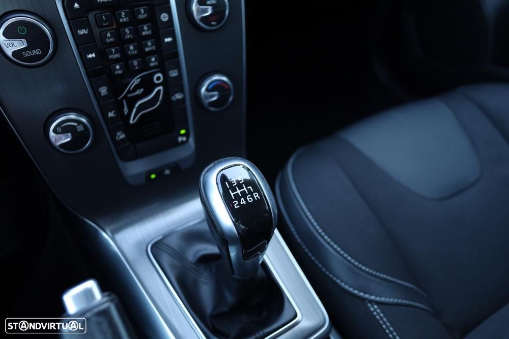 Volvo V40 2.0 D2 Kinetic - 8