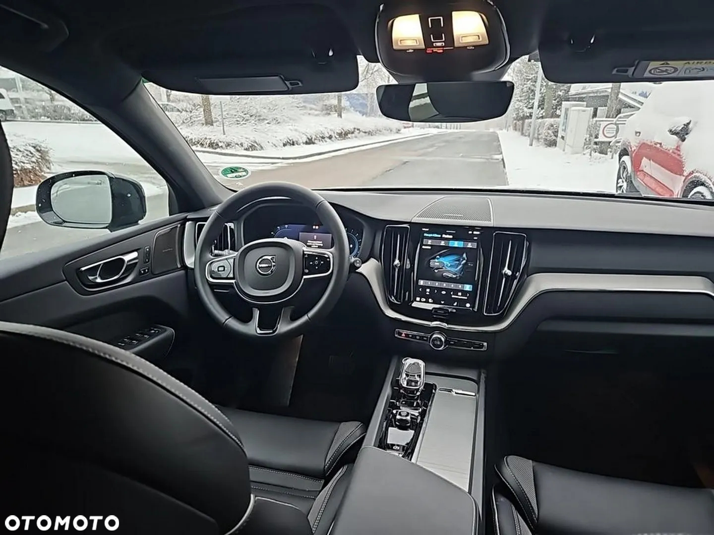 Volvo XC 60 B4 B Plus Dark - 12