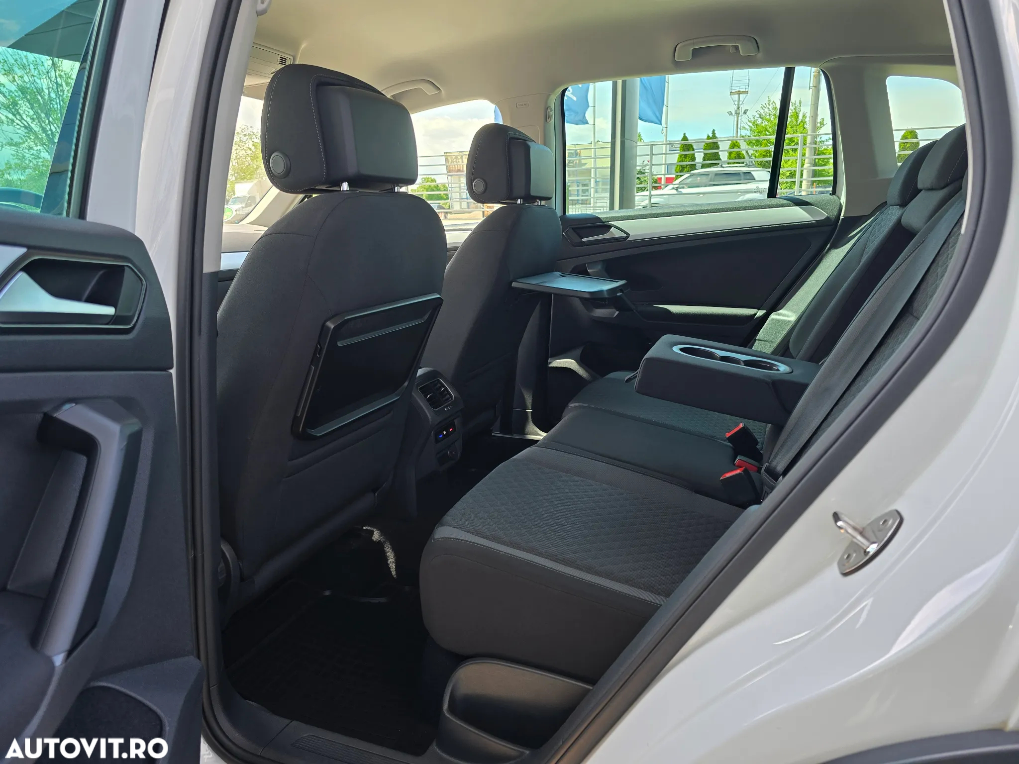 Volkswagen Tiguan 2.0 TDI SCR 4MOTION DSG R-Line - 18