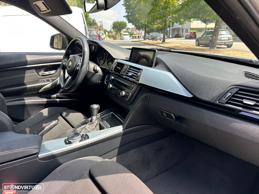 BMW 318 d Line Sport - 45