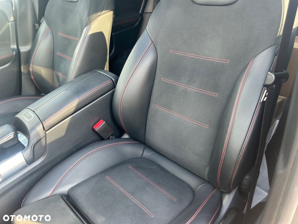 Mercedes-Benz GLB 220 d 4-Matic AMG Line 8G-DCT - 12