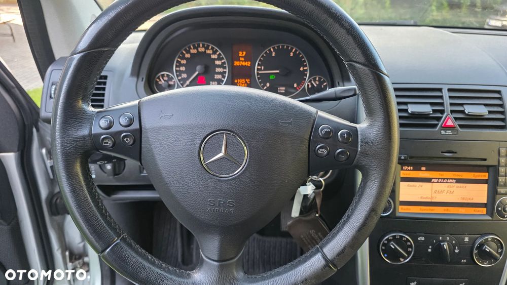 Mercedes-Benz Klasa A 200 CDI Avantgarde Special Edition - 29