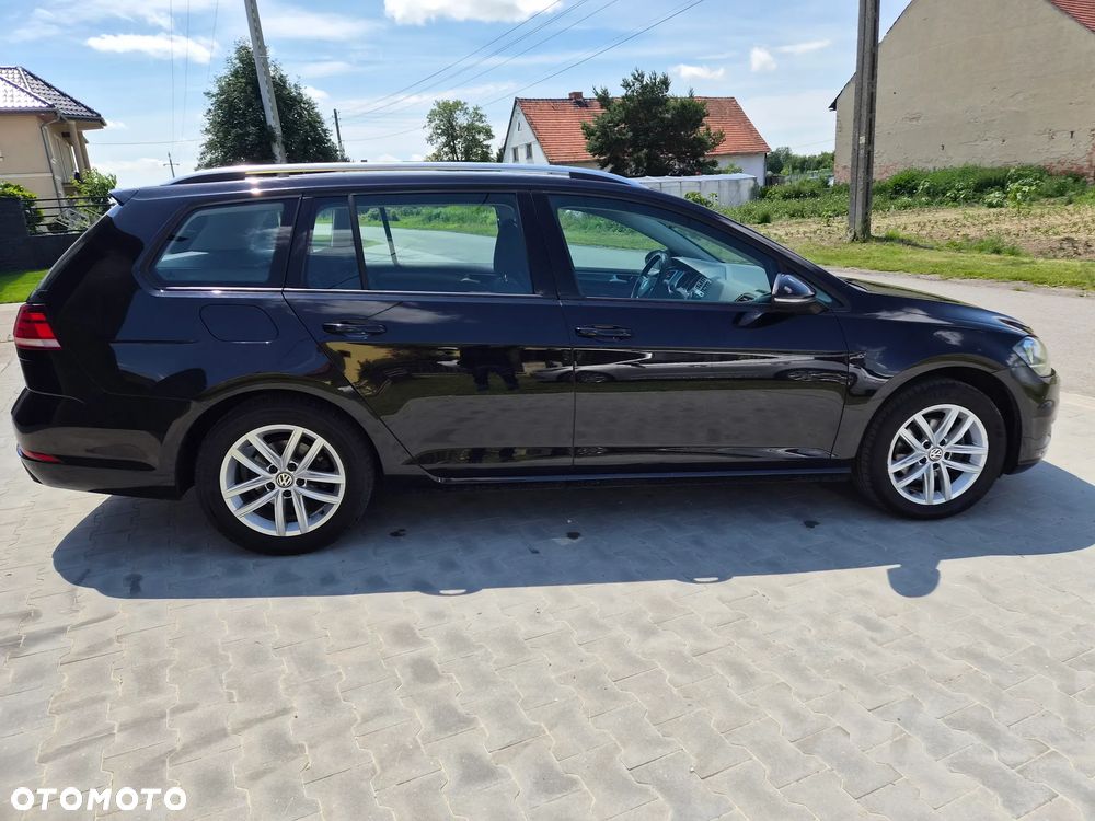 Volkswagen Golf - 11