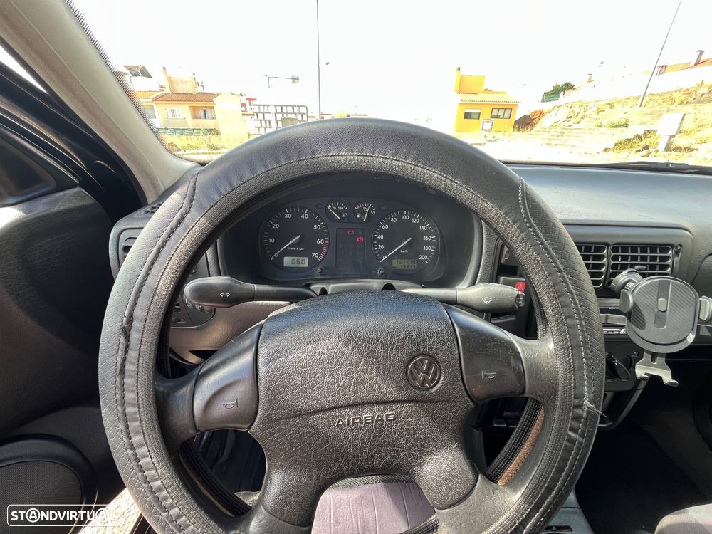 VW Polo 1.0 GL - 16