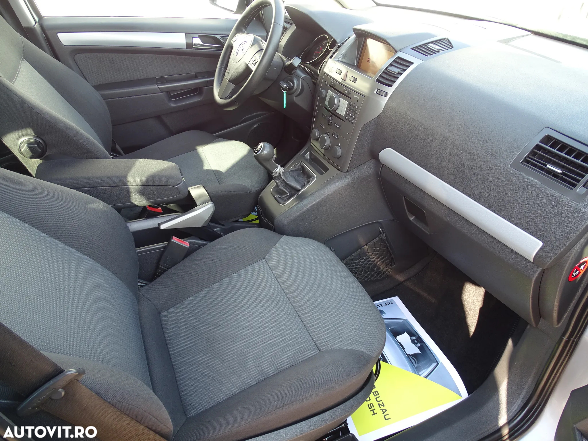 Opel Zafira 1.8 Navi - 17