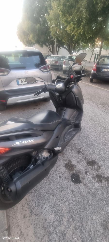 Yamaha X-Max - 8