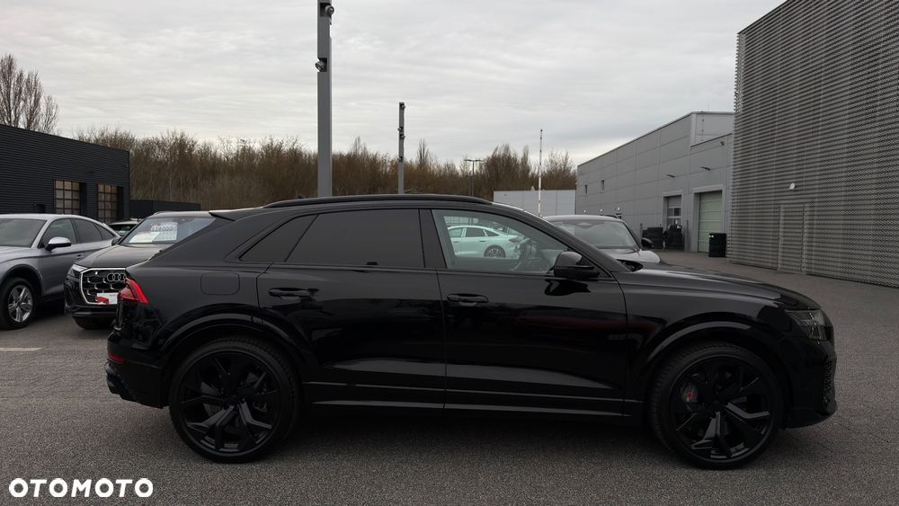 Audi RS Q8 - 27
