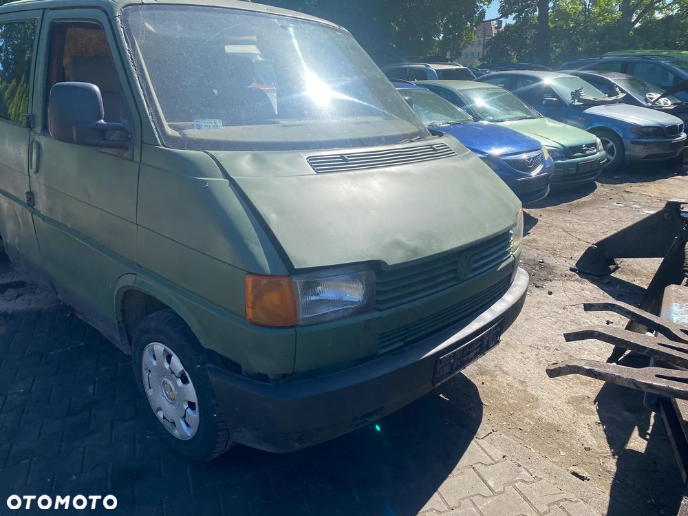 VW T4 2,4 D Doka na części - 1