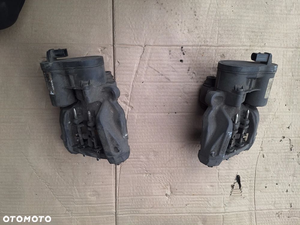 ZACISKI HAMULCOWE TYŁ KOMPLET 4SZT ALFA ROMEO GULIA QV 2.9 V6 - 6