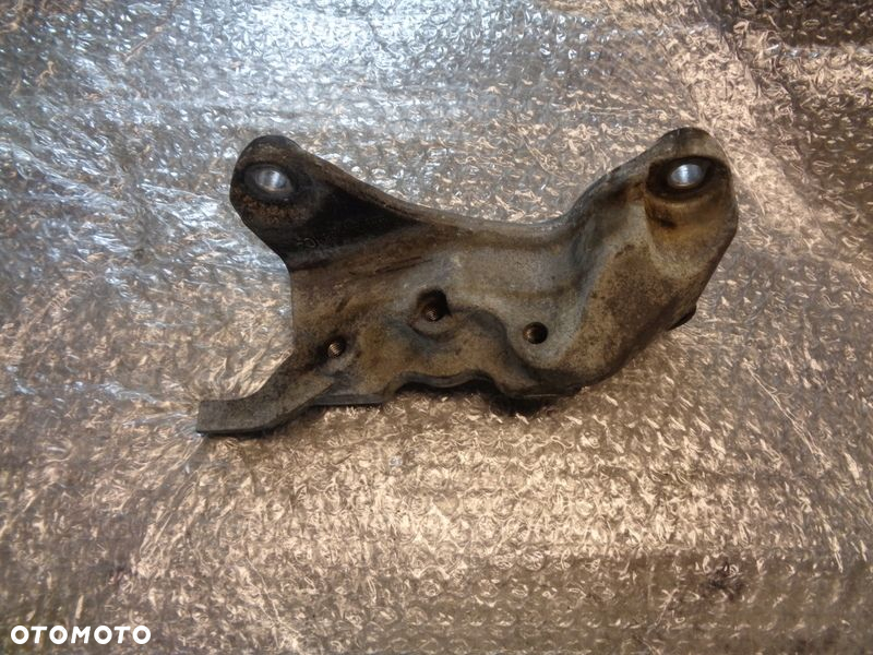 łapa Silnika Podpora Opel Astra Zafira Insignia A16XER C4 - 2