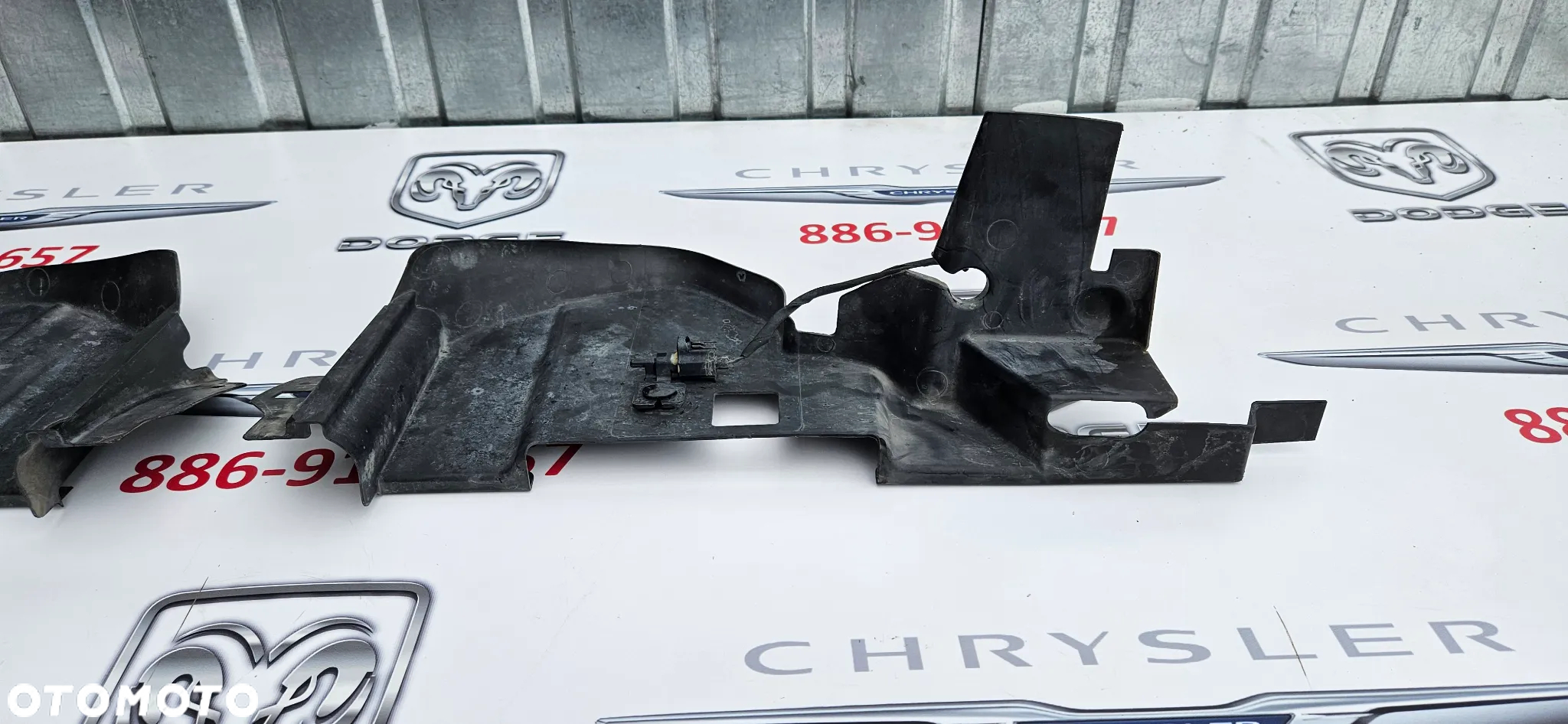 Dodge Durango III LIFT 2014- Kierownica powietrza pasa przedniego prawa lewa Łapacz powietrza Kanał powietrza Termometr zewnętrzny - 5