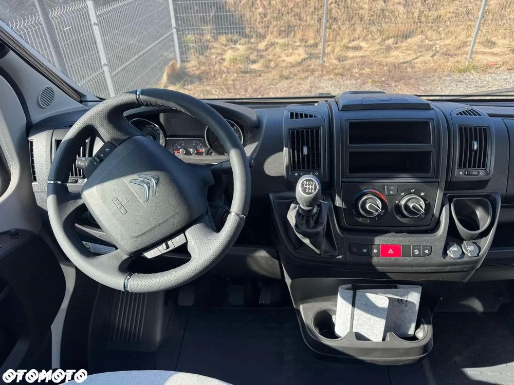 LMC Tourer Lift H730G - Kamper o DMC 3500kg dla 5ciu osób! - 11