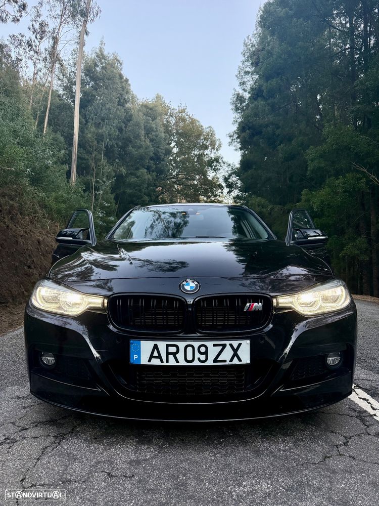 BMW 320 d Touring xDrive Auto - 1