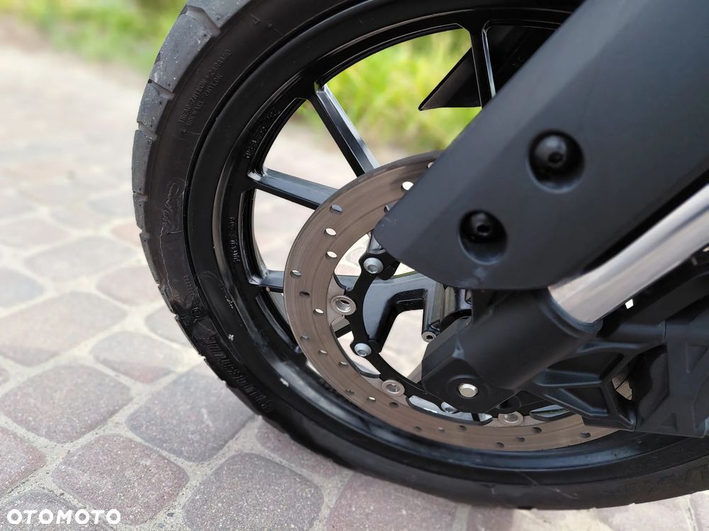 Yamaha MT - 16