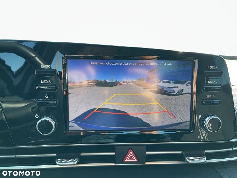 Hyundai Elantra 1.6 Smart CVT - 31