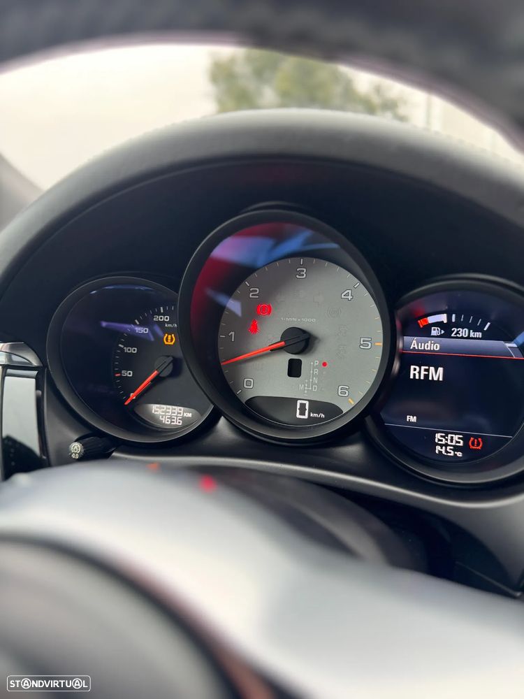 Porsche Macan S - 31