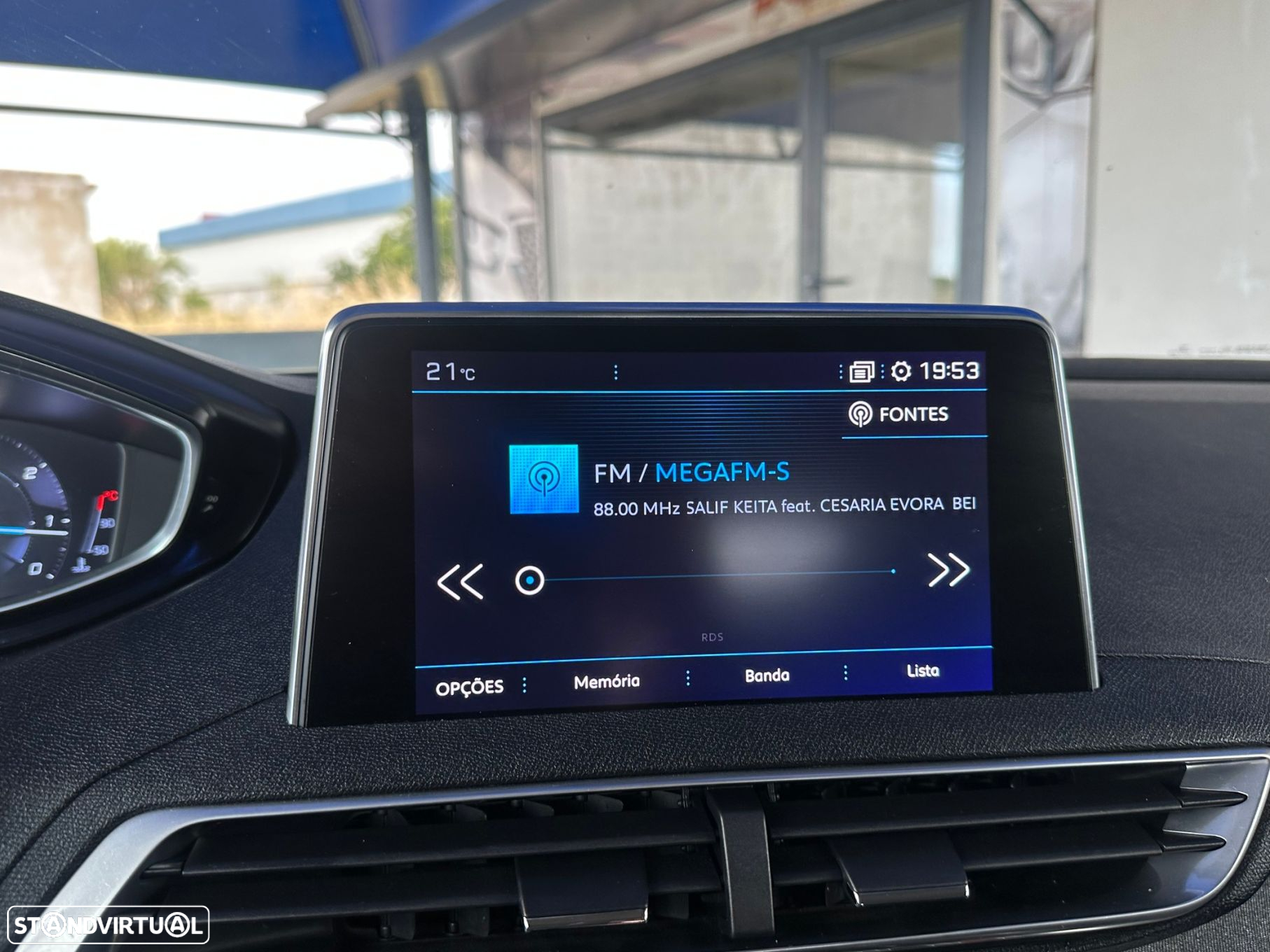 Peugeot 3008 1.6 BlueHDi Allure EAT6 - 26