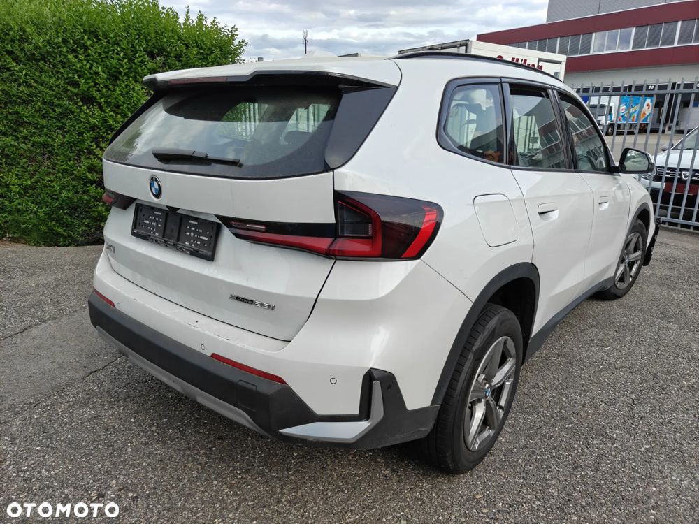BMW X1 xDrive23i mHEV - 1