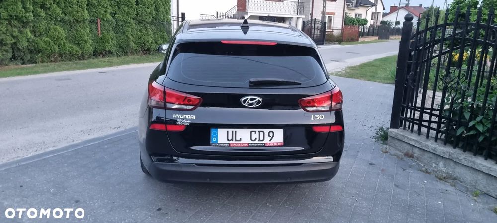 Hyundai i30 1.4 Comfort - 11