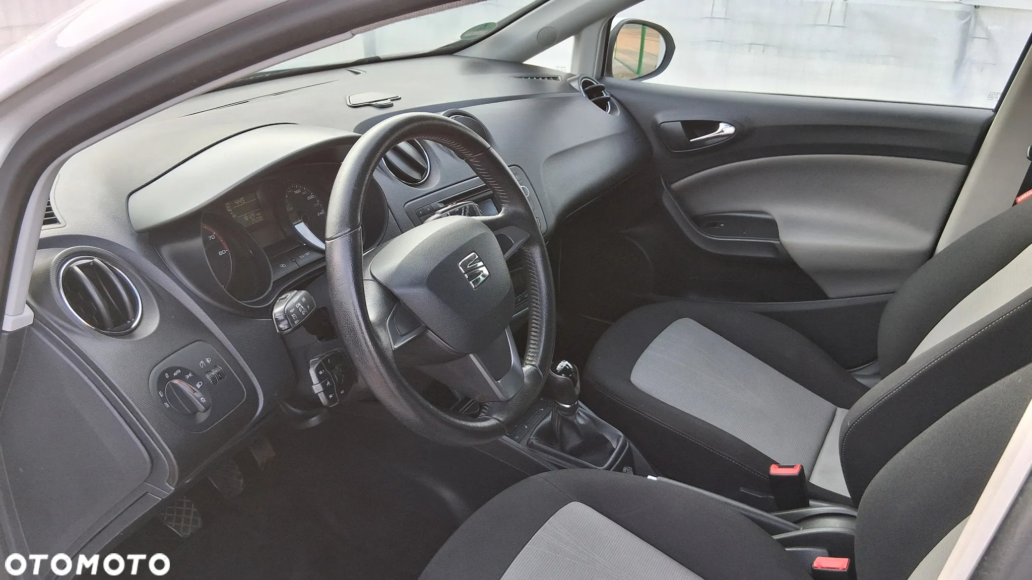 Seat Ibiza 1.4 16V Stylance - 9