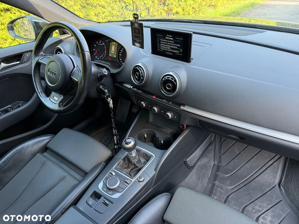 Audi A3 Sportback 1.4 TFSI S line Sportpaket - 13