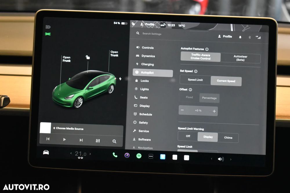Tesla Model 3 Standard Reichweite Plus Hinterradantrieb - 16
