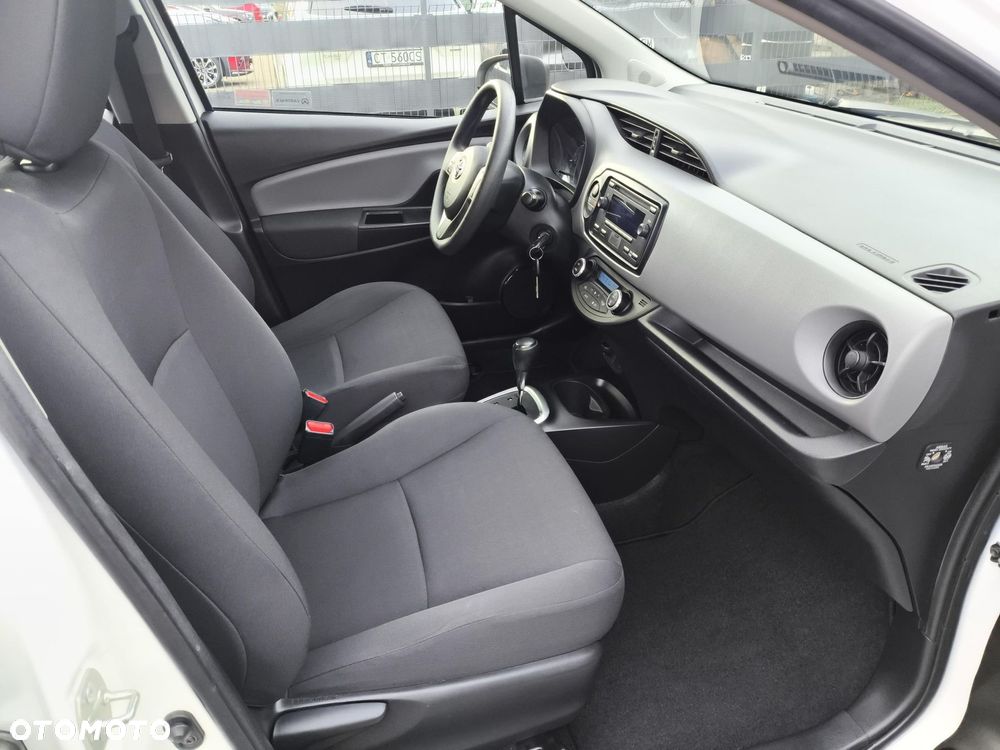 Toyota Yaris - 14