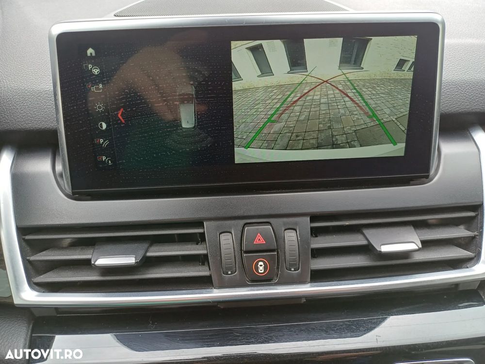 BMW Seria 2 218d xDrive AT - 17