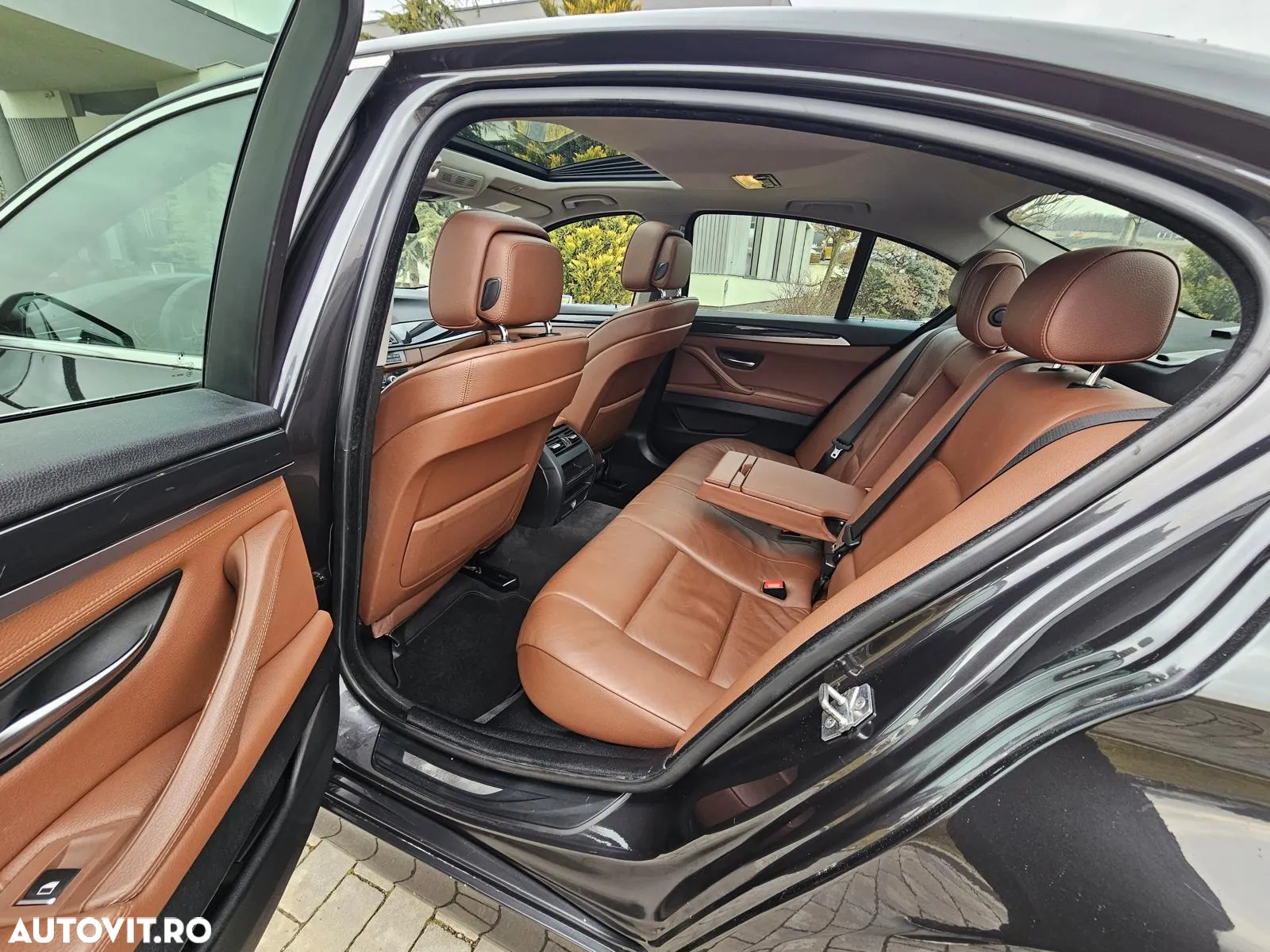 BMW Seria 5 520d Aut. - 13