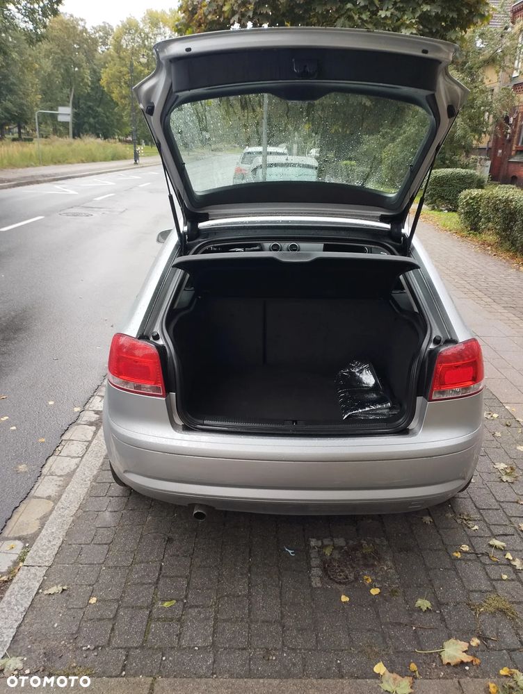 Audi A3 3-drzwiowe 1.6 Ambiente - 4