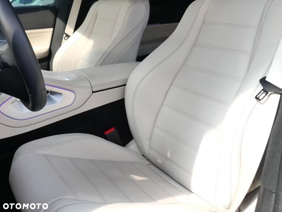 Mercedes-Benz GLE 300 d mHEV 4-Matic AMG Line - 11