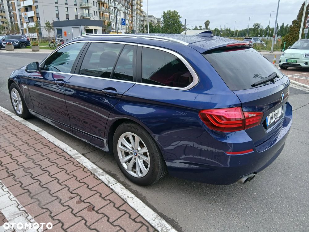 BMW Seria 5 528i xDrive - 8