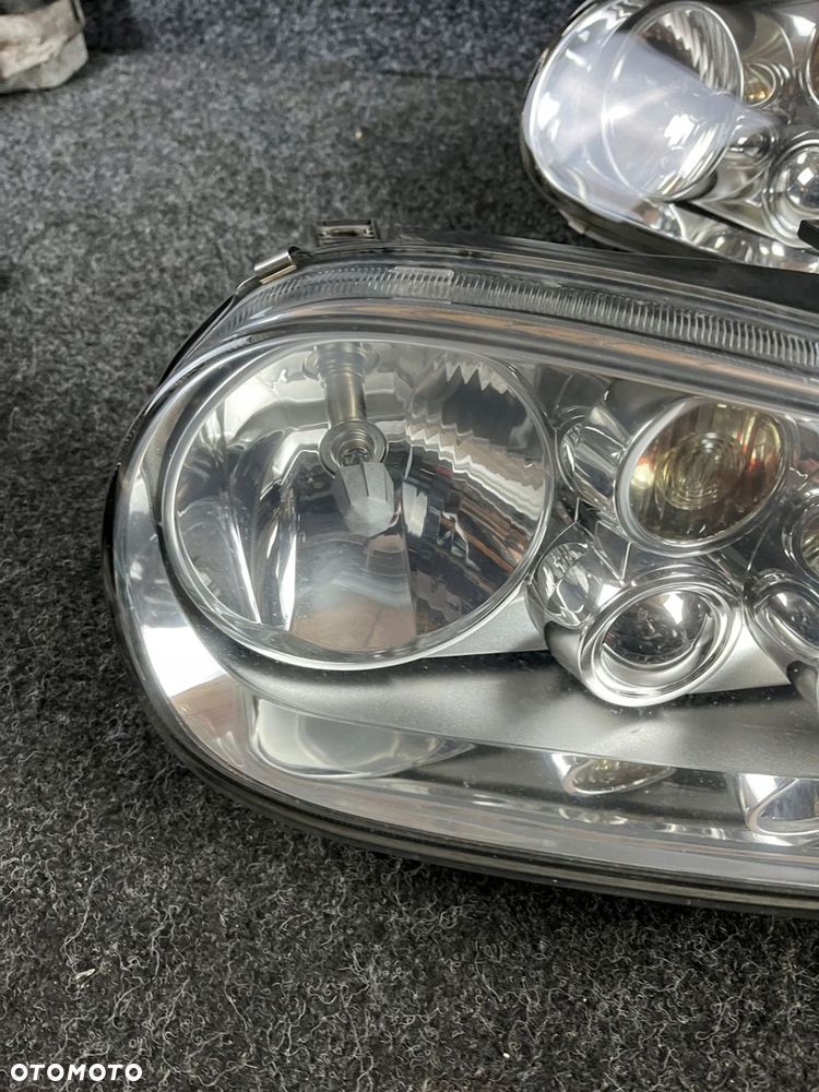 vw golf IV lampa prawa  lewa przód przednia OE hella - 3