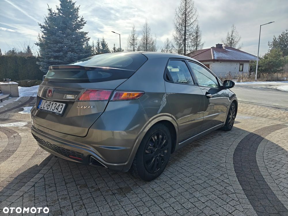 Honda Civic 1.8 Comfort - 2