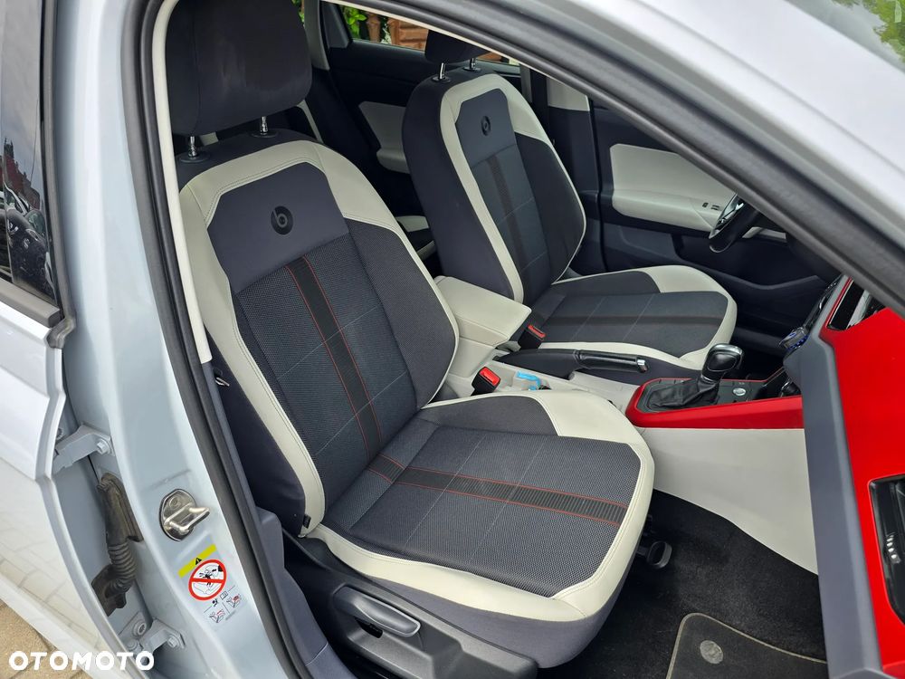 Volkswagen Polo - 15