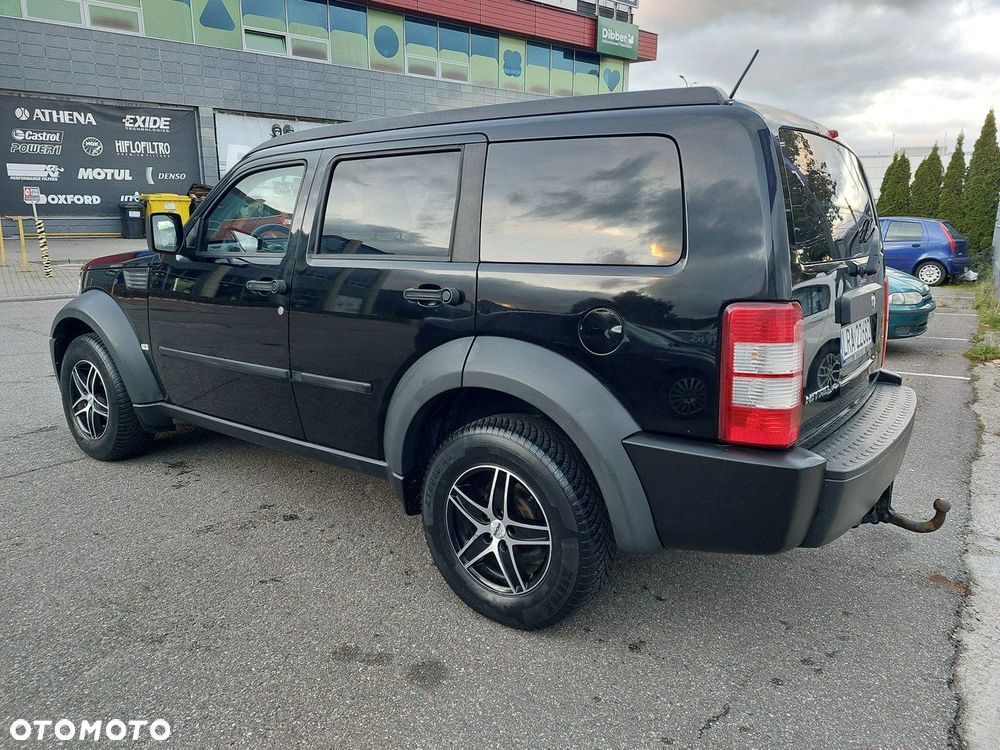 Dodge Nitro - 4