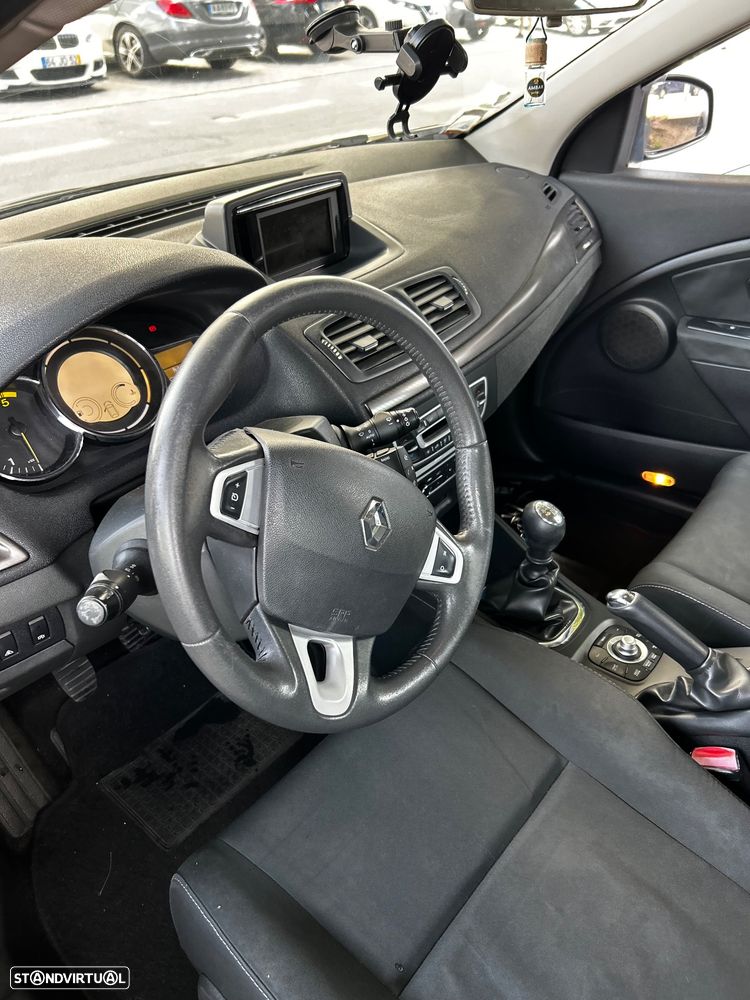 Renault Mégane Sport Tourer ENERGY dCi 110 Start & Stopp Bose Edition - 3