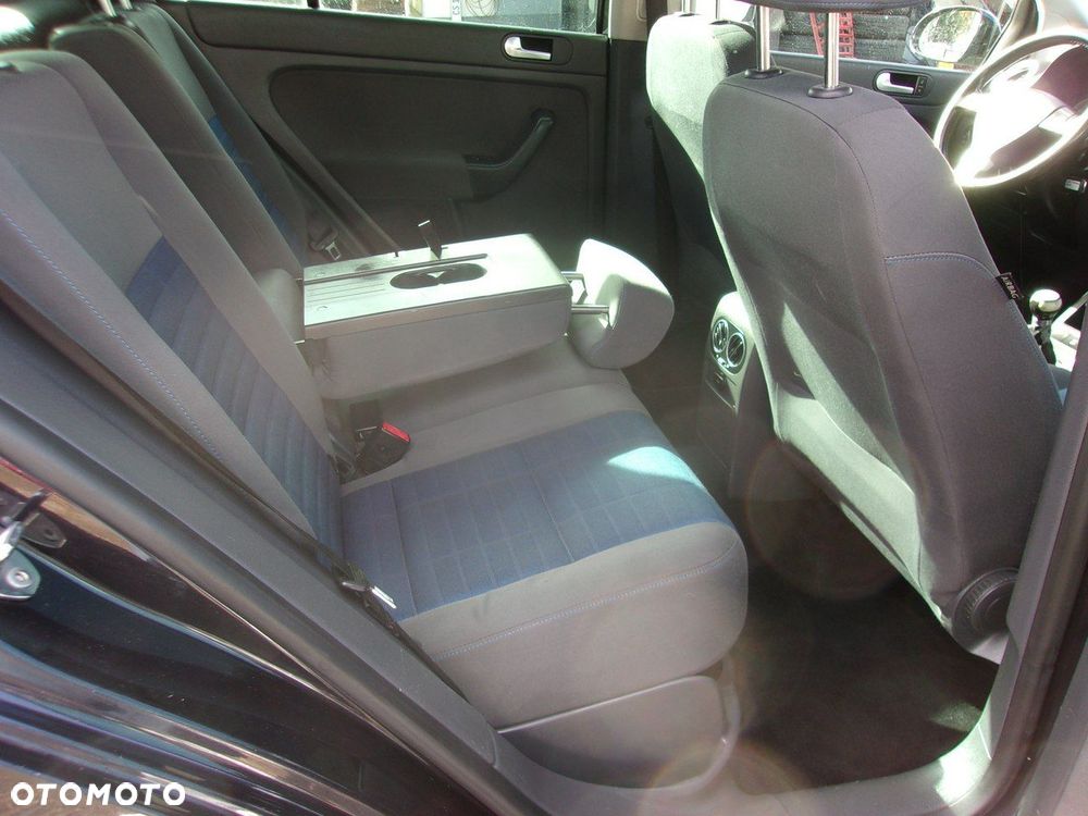 Volkswagen Golf Plus - 26