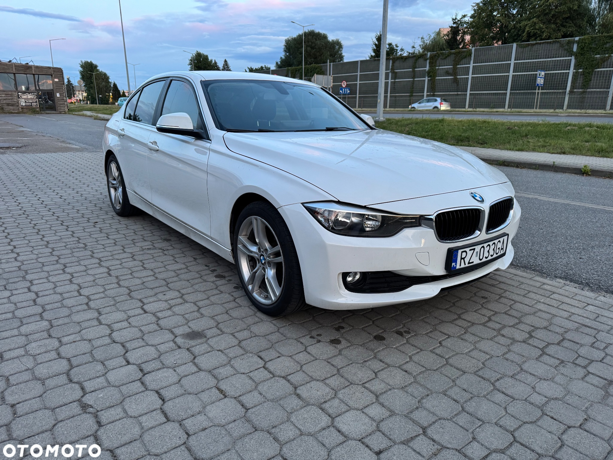 BMW Seria 3 316d - 2