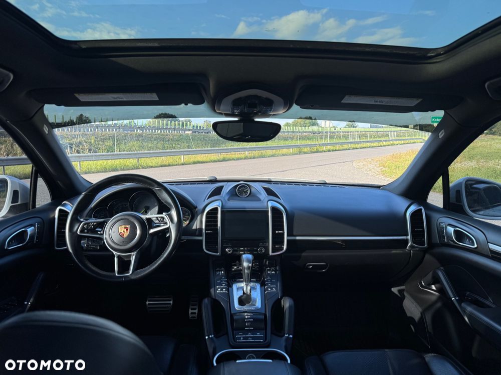 Porsche Cayenne S e-Hybrid Platinum Edition - 17