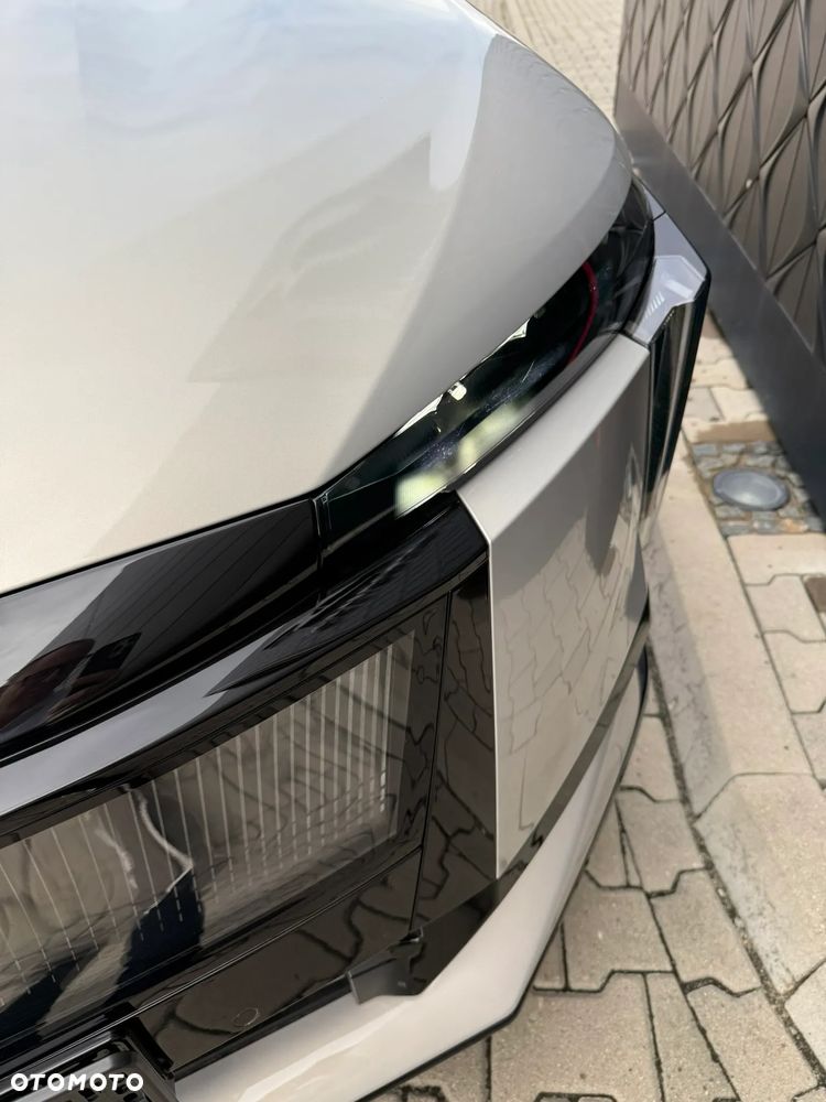 DS Automobiles N°8 - 13