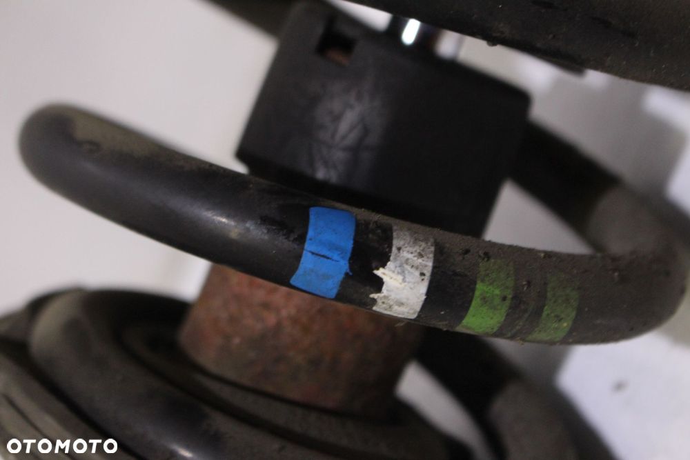 MCPERSON LEWY PRZEDNI AUDI A4 B7 - 2