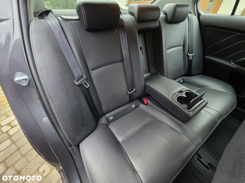 Toyota Avensis 1.8 Premium MS - 21