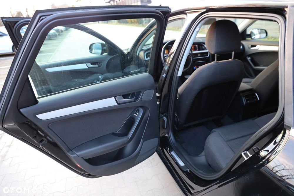 Audi A4 Avant 2.0 TDI - 11