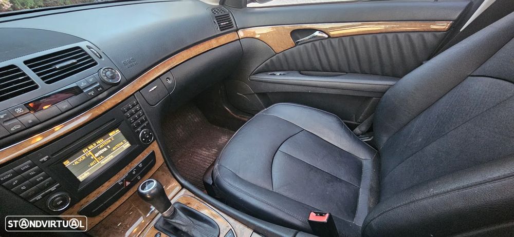 Mercedes-Benz E 220 CDi Executive II Aut. - 44