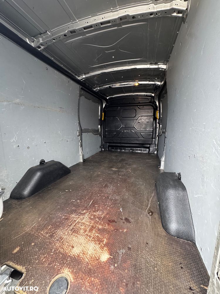 Ford Transit - 20