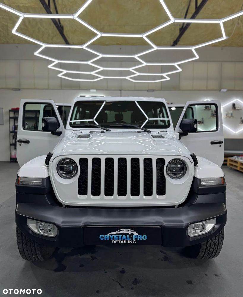 Jeep Wrangler Unlimited GME 2.0 Turbo Sahara - 1