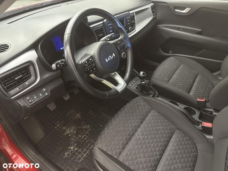 Kia Rio 1.2 M - 10