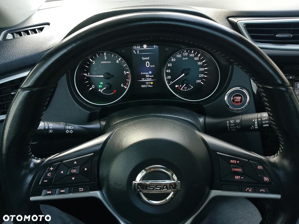 Nissan Qashqai 1.6 dCi TEKNA+ - 12